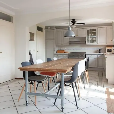Holiday home Familiehuis Dichtbij *